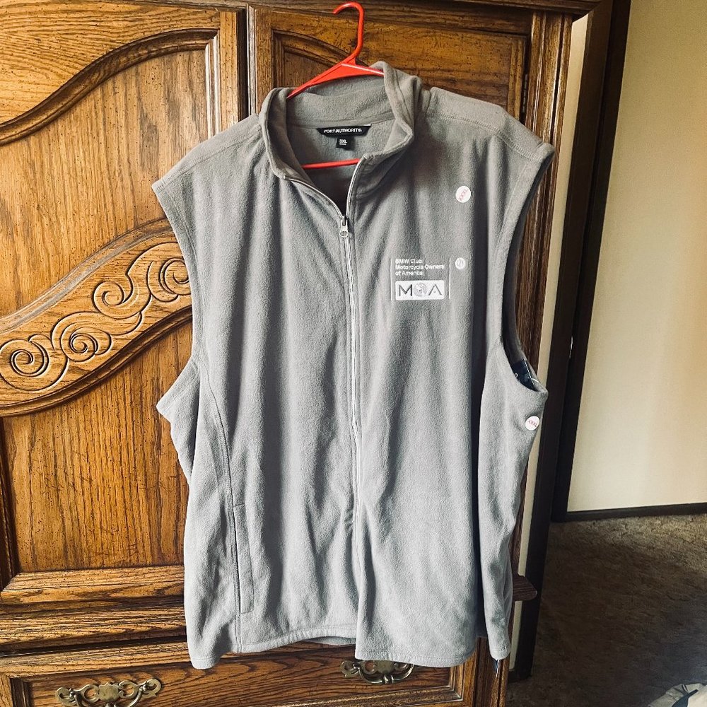 BMW- Motorcycle Owners of America (MOA) Grey Fleece Vest